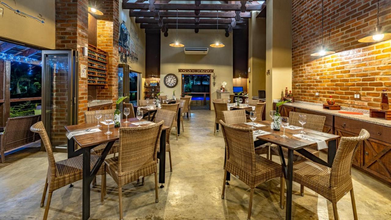 Nkomazi Kruger Lodge & Spa Малелейн Екстериор снимка