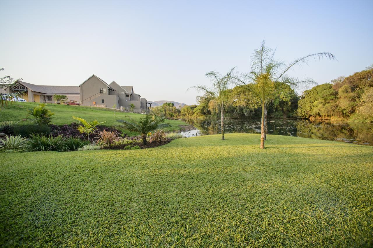 Nkomazi Kruger Lodge & Spa Малелейн Екстериор снимка