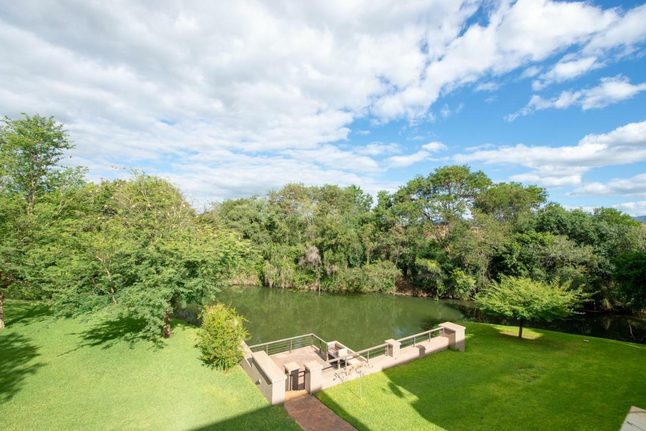 Nkomazi Kruger Lodge & Spa Малелейн Екстериор снимка